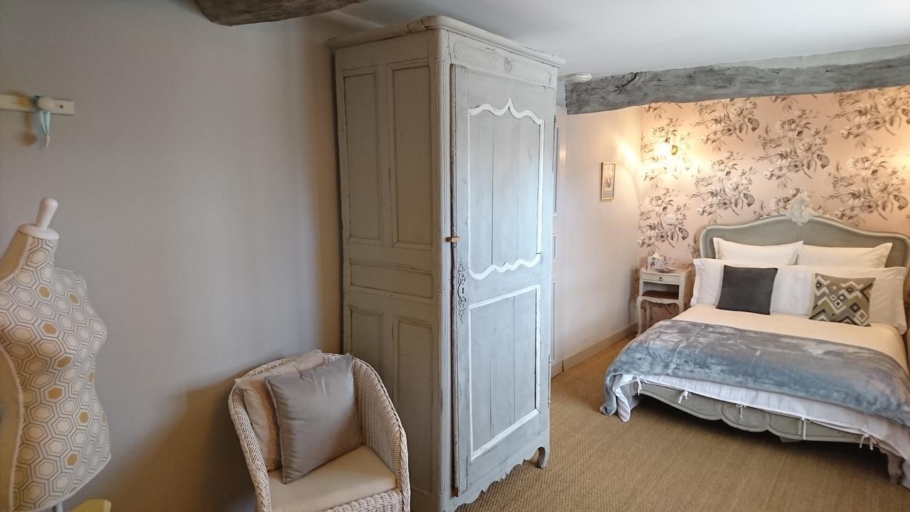 Domaine De Bourgville Monts-sur-Guesnes Exteriér fotografie